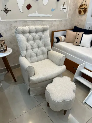 A poltrona perfeita para amamentar, relaxar e decorar sua casa.