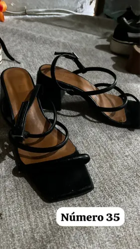 Vendo sapatos usados