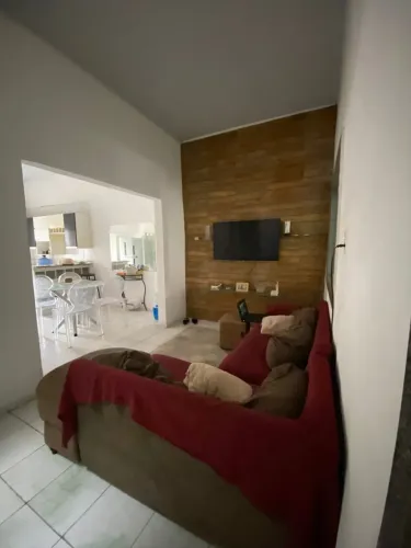 Vendo - Casa na Cidade Operaria - 2 Quartos - Otima Localização - 2 Vagas - Quintal - 060