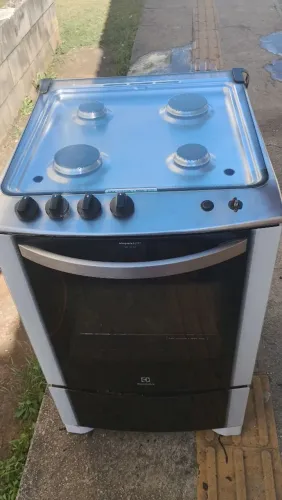 Fogão de 4 bocas não funciona o forno