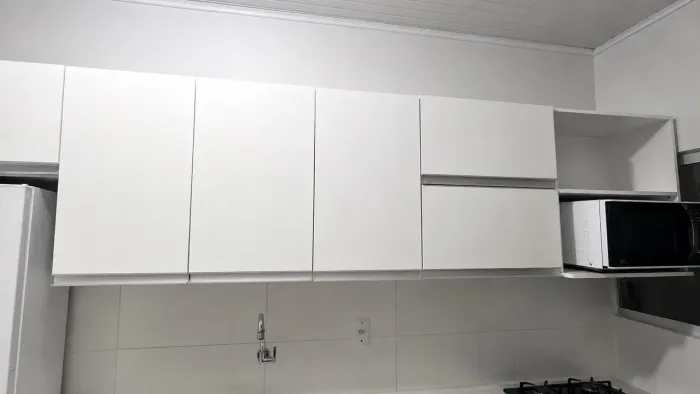 Armário suspenso