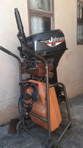 Vendo Motor Johson Tornado 15 HP