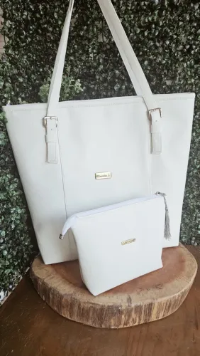 Bolsa espaçosa feita a mão 