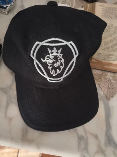 Boné da Scania novinho