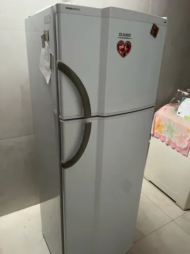 Geladeira semi nova