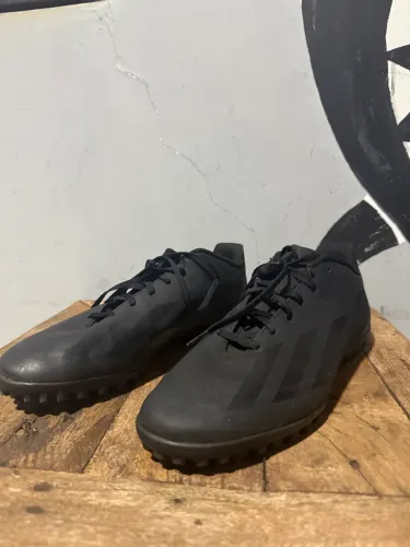 Chuteira Adidas X Crazyfast Club TF society