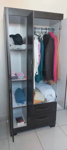 Guarda roupas/ Armário multiuso