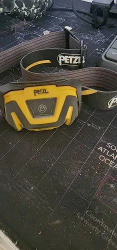 PETZ Lanterna de Capacete PRO