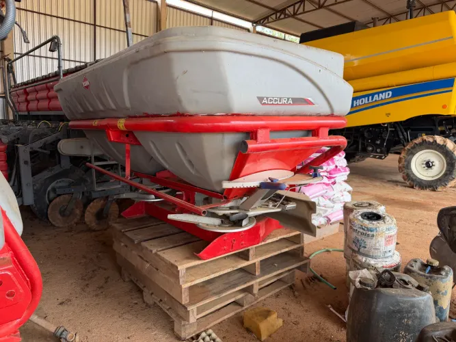 DISTRIBUIDOR DE FERTILIZANTE KUHN ACUURA 1600 ANO 2024