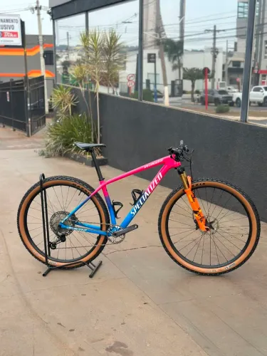 Specialized Epic Carbom M - 2020