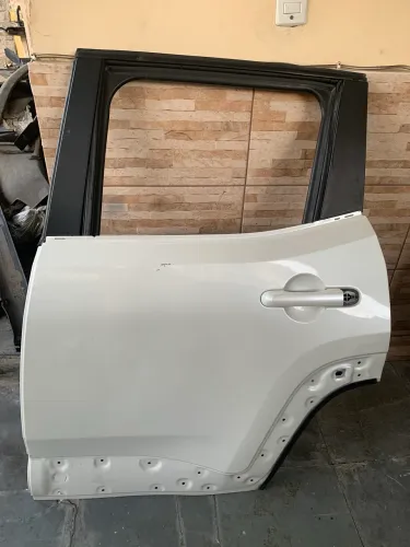 PORTA TRASEIRA ESQUERDA JEEP RENEGADE MT NOVAAA 