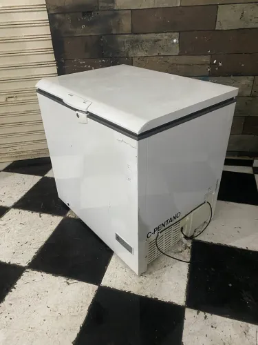 Vendo freezer cônsul 01 porta 127 volts 311 litros funcionando perfeitamente