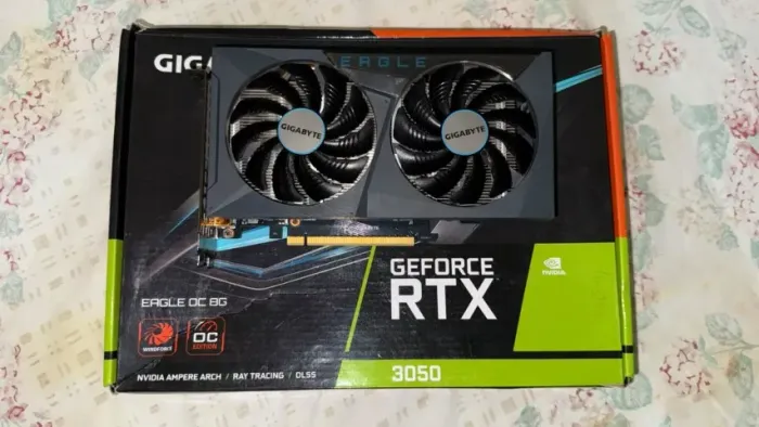 Placa de Vídeo Gigabyte NVIDIA GeForce RTX 3050 EAGLE OC 8G, LHR, 8GB, GDDR6, DLSS, Ray Tr