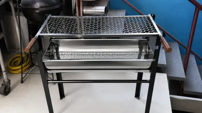 Churrasqueira de Aço Inox com Grelha