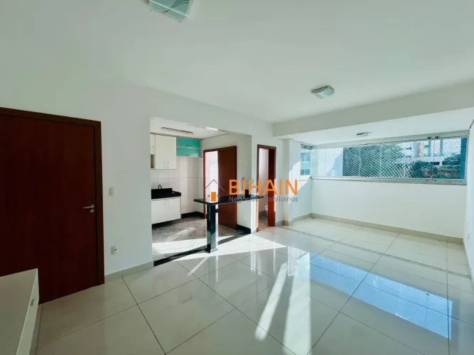 Apartamento com 2 dormitórios para alugar, 70 m² por R$ 5.260,00/mês - Buritis - Belo Hori