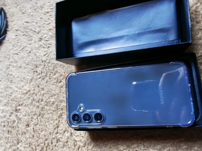 Samsung s23fe
