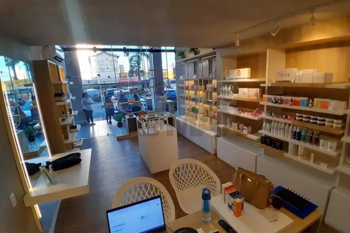 Loja comercial disponível para REPASSE para no Portugal Center!!