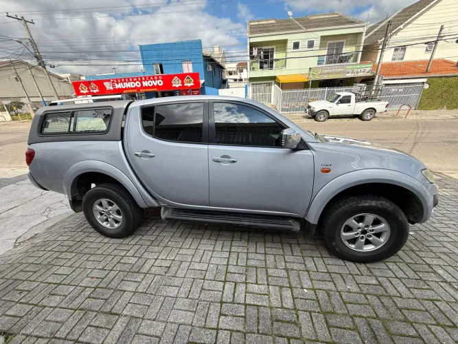 Mitsubishi L200 Triton HPE 3.2 CD TB Int.diesel AUT 2012