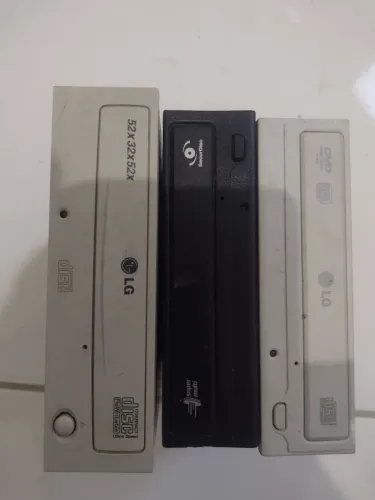 3 gravadores de CD e DVD  sem teste 
