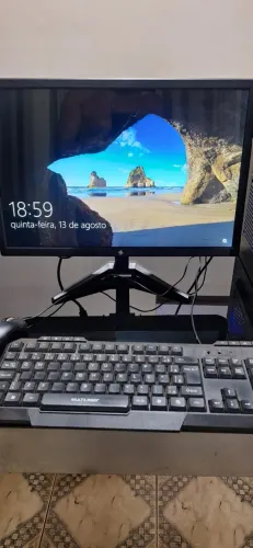 Computador Intel I5 650 / 4 GB RAM/ SSD 120 GB / Monitor 20"/mouse/teclado/cabos