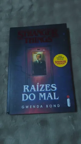 Stranger Things Raízes do Mal