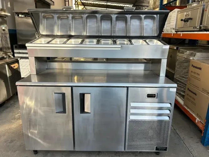 BALCÃO REFRIGERADO VENÂNCIO 2 PORTAS + PISTA FRIA 8 GNS