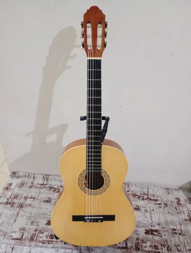 Violão estudante