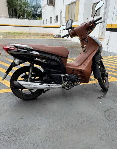 Shineray com apenas 6 meses de uso, em perfeito estado!