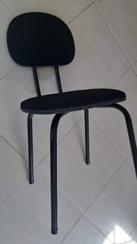 16 Cadeiras de escritório ou igreja - desmontadas - modelo MOBLY
