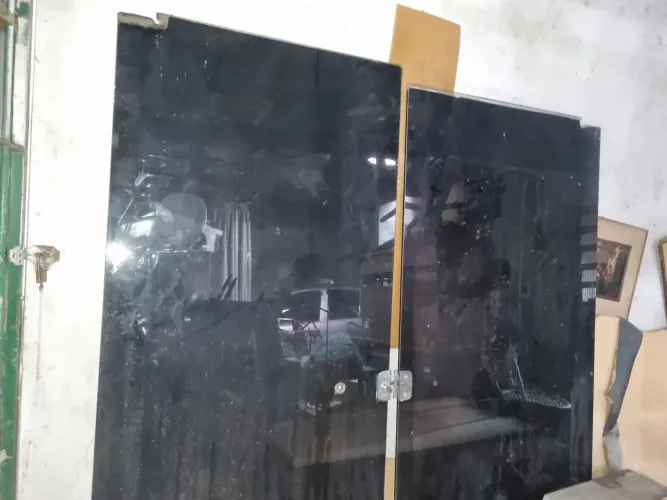 Vendo porta de vidro temperado com insufilme