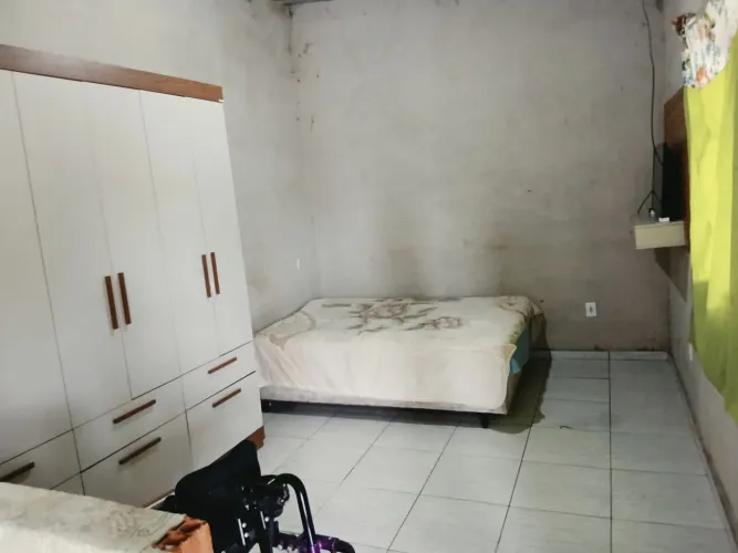 Vendo ou troco uma casa terreno 35x10