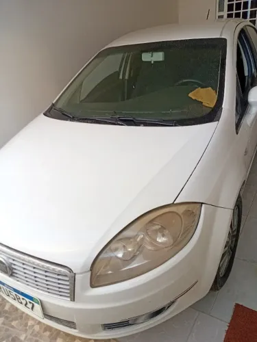 Fiat Linea Essence Dualogic 1.8 Flex 16V 4P 2013