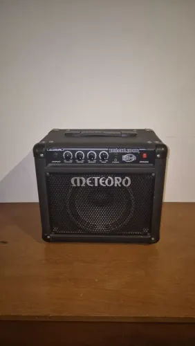 Amplificador Meteoro Demolidor Fwb-20 Para Baixo Cor Preto
