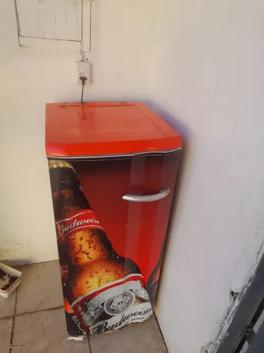 Vendo essa freezer Electrolux 280 litros em perfeito funcionamento 