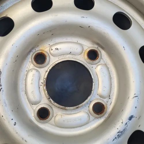 Roda Ford aro 13" perfeita (Escort, Ka, etc).