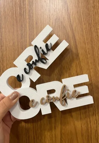 ? Letreiro ?Ore e Confie? em 3D - Decoração com Fé e Significado