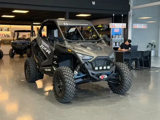 UTV POLARIS PRO XP 2021