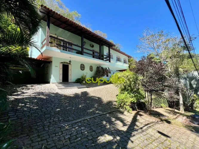 Casa com 4 dormitórios à venda, 380 m² por R$ 2.500.000,00 - Itaipu - Niterói/RJ