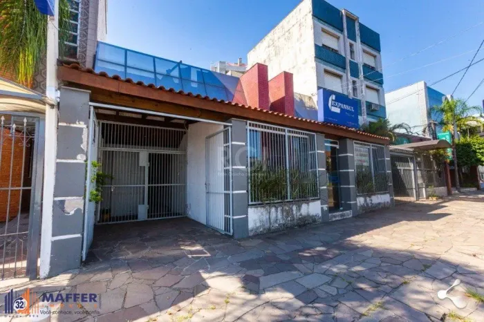Prédio comercial, 04 banheiros, 500 m² área, Bairro Higiênópolis