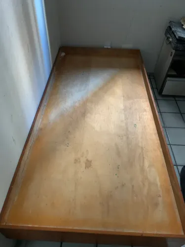 Cama de solteiro madeira maciça 