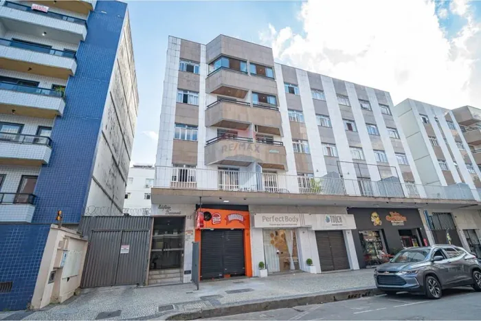 Apartamento 3 quartos com garagem no Alto dos Passos