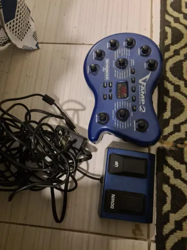 Behringer V-AMP 2  