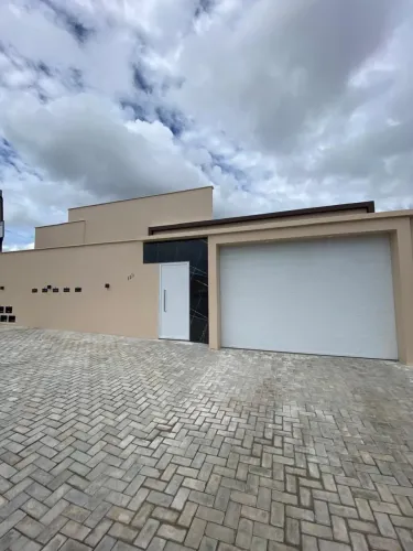 Imperdível!Alugo apartamento novo no Parque Caçari com projetados e centrais