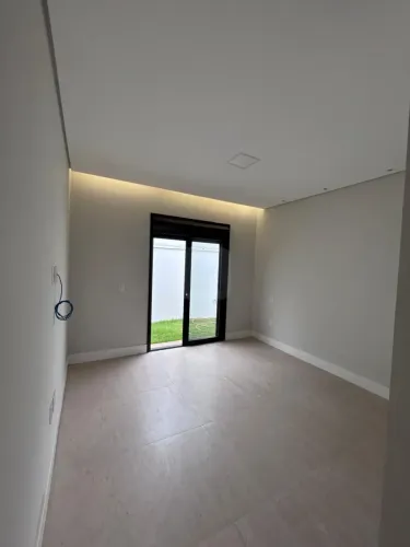 Casa Para Venda no Condomínio Alphaville II em Uberlândia.