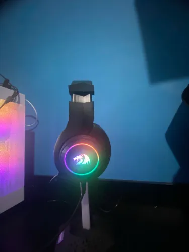 Headset Gamer Redragon Hylas RGB