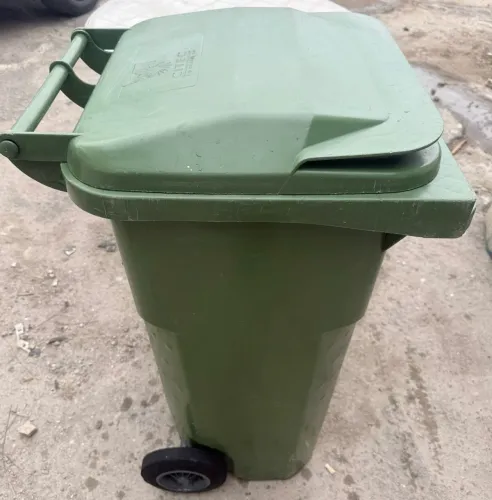 Lixeira/Coletor de lixo 120l com rodas pra condomínio