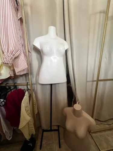 Manequim BUSTO COM SUPORTE