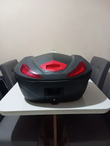 Bauleto GOW 47L com defeito