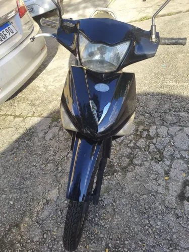 Moto traxx sky funciona tudo,pneus novos