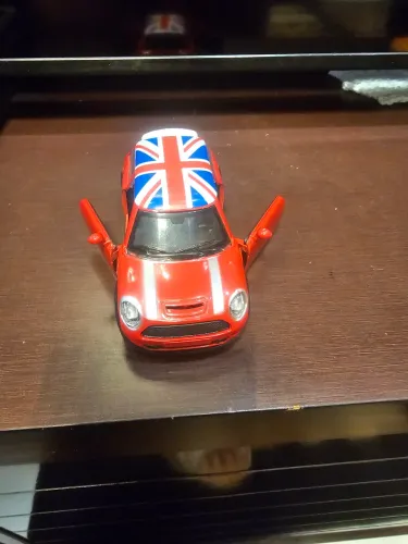 Carrinho de metal 